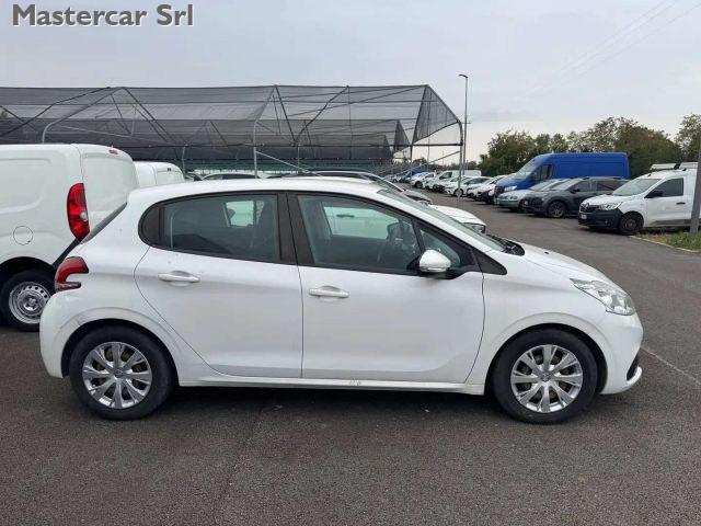 PEUGEOT 208 208 5p 1.6 bluehdi VAN - targa FG017GM