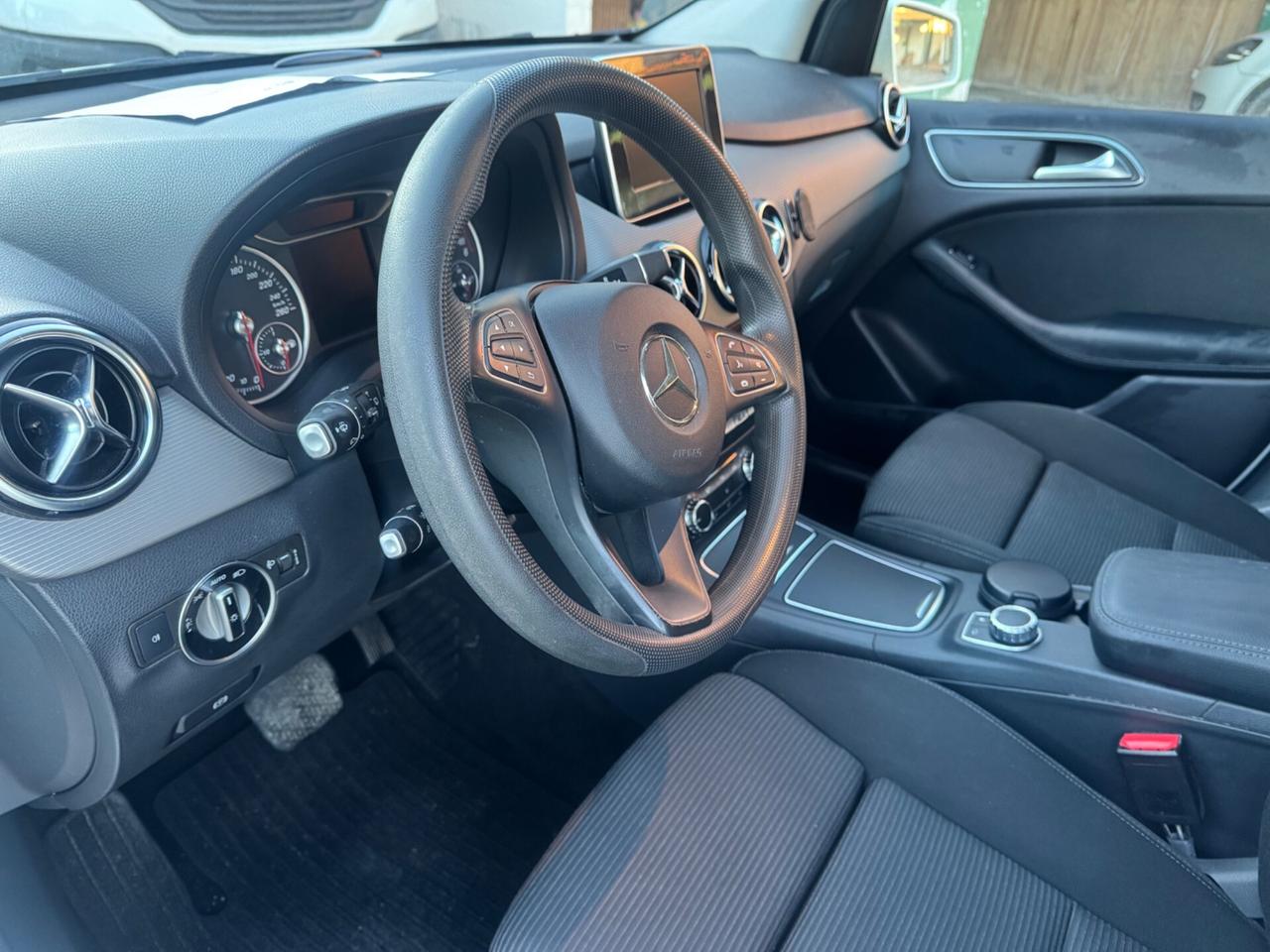 Mercedes-benz B 180 d Automatic Premium neopatentati