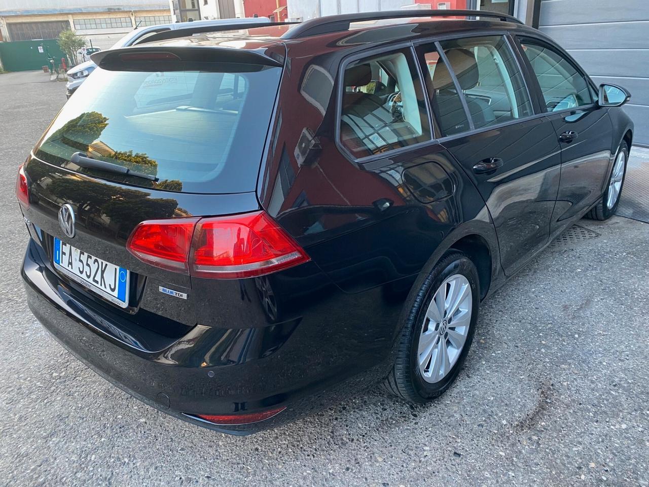 Volkswagen Golf Variant 1.6 TDI 110 CV Comfortline BlueMotion Tech.