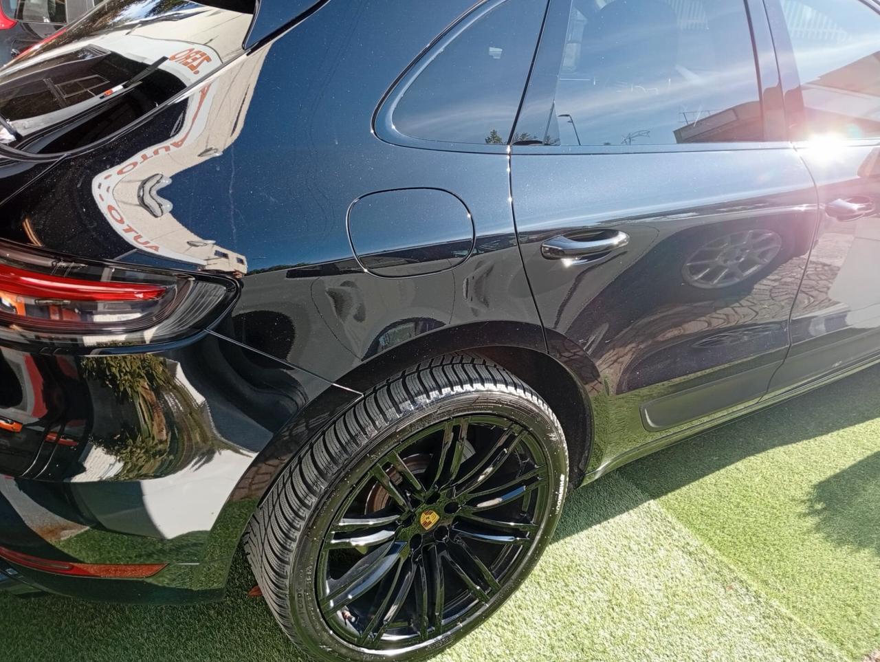 Porsche Macan S