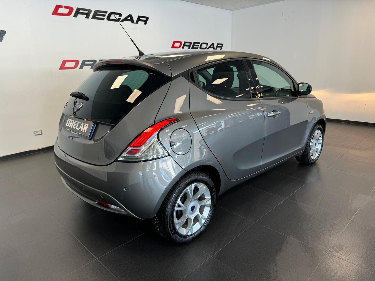 Lancia Ypsilon 1.2 69 CV 5 porte S&S Gold 30.000 KM UNIPROP.