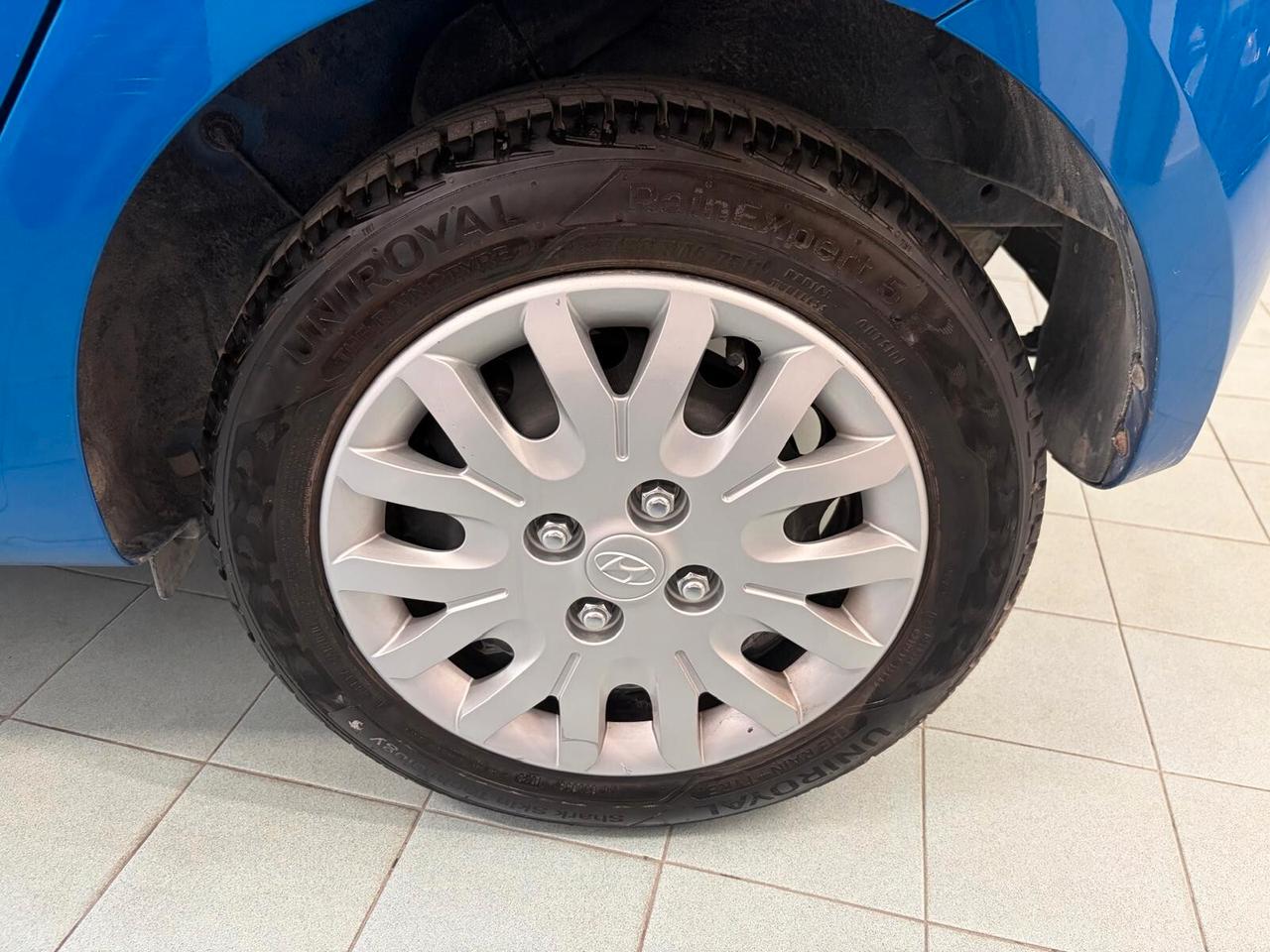 Hyundai i10 1.1 96.000KM GARANZIA 12 MESI NUOVA