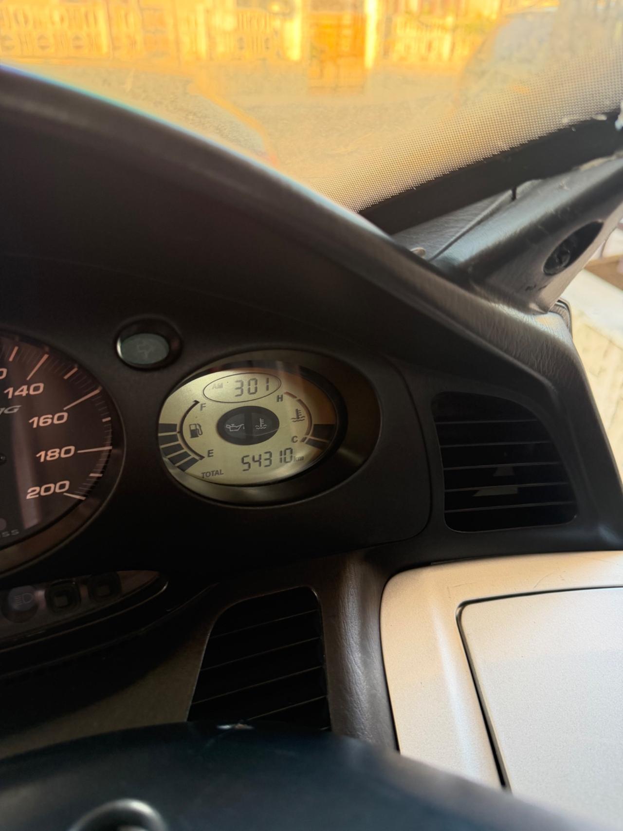 Honda Silver Wing 600 Aggressivo