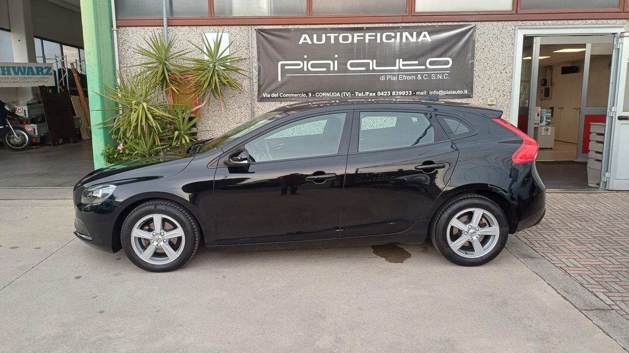 Volvo V40 D2 R-design Euro6 Ok Neopatentati