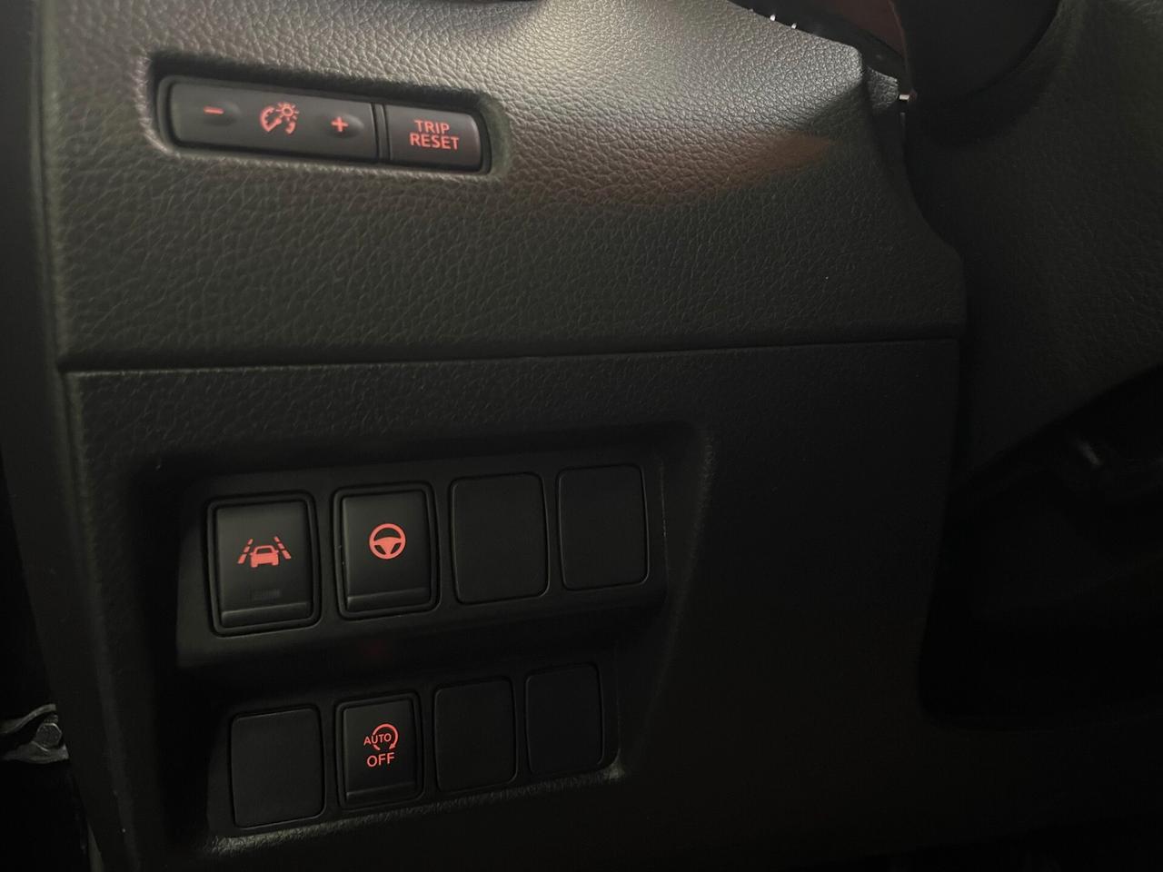 Nissan Qashqai N-Connecta / 1.5 dCi 115 CV / Cambio Automatico / Diesel
