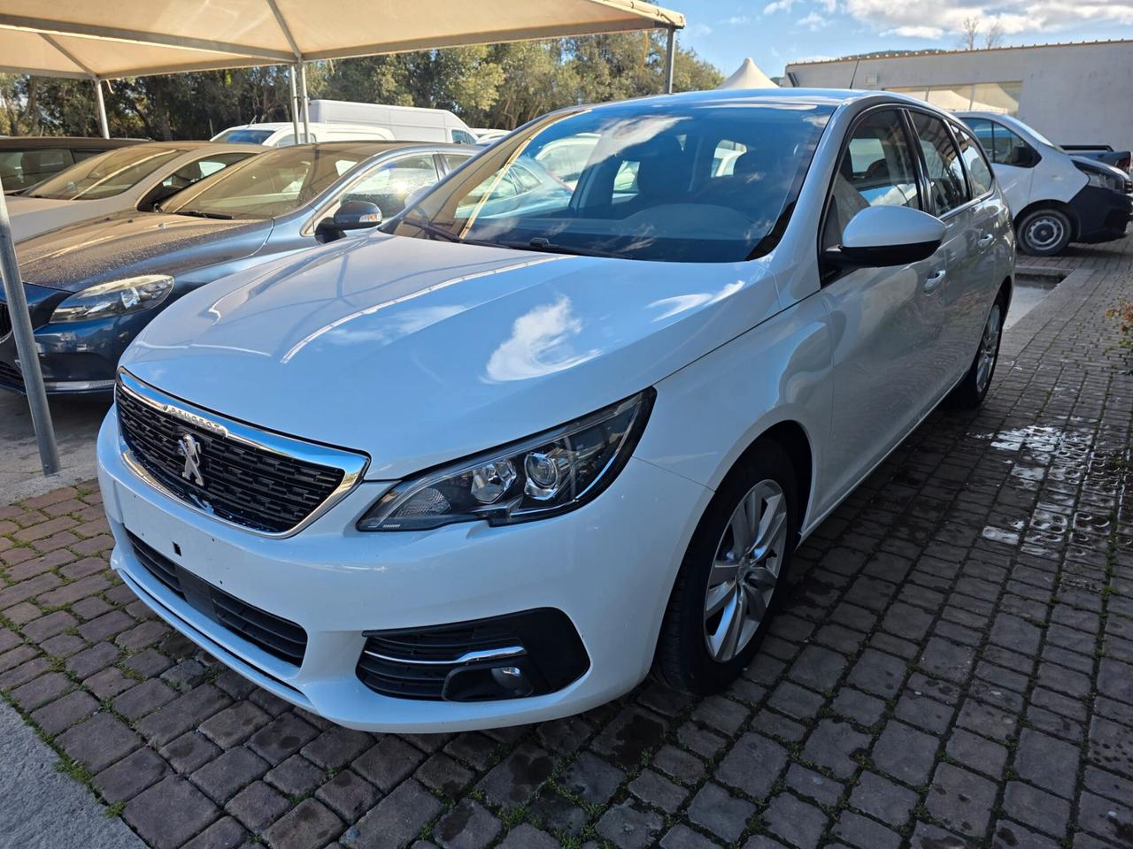 Peugeot 308 BlueHDi 100 S&S SW Business