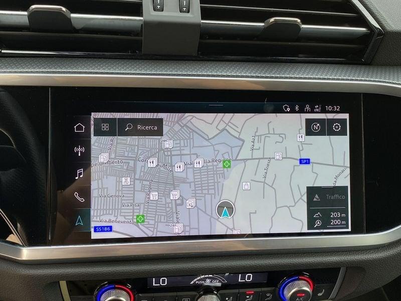 Audi Q3 SPB S Line interno ed esterno 2.0 TDI 150CV S-Tronic 35