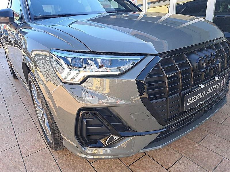 Audi Q3 Q3 40 2.0 tdi Identity Black quattro 193cv s-tronic