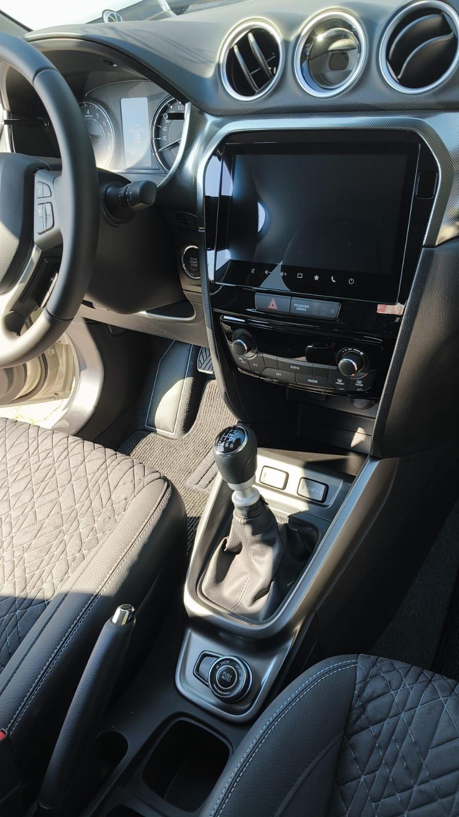 SUZUKI VITARA 1.4 IBRIDA ALLGRIP 4X4 MANUALE BICOLORE
