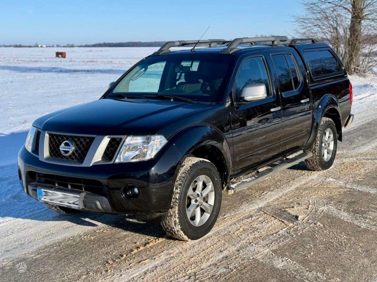 Nissan Navara 2.5 dCi 190CV automatico 4 porte Double Cab 2015
