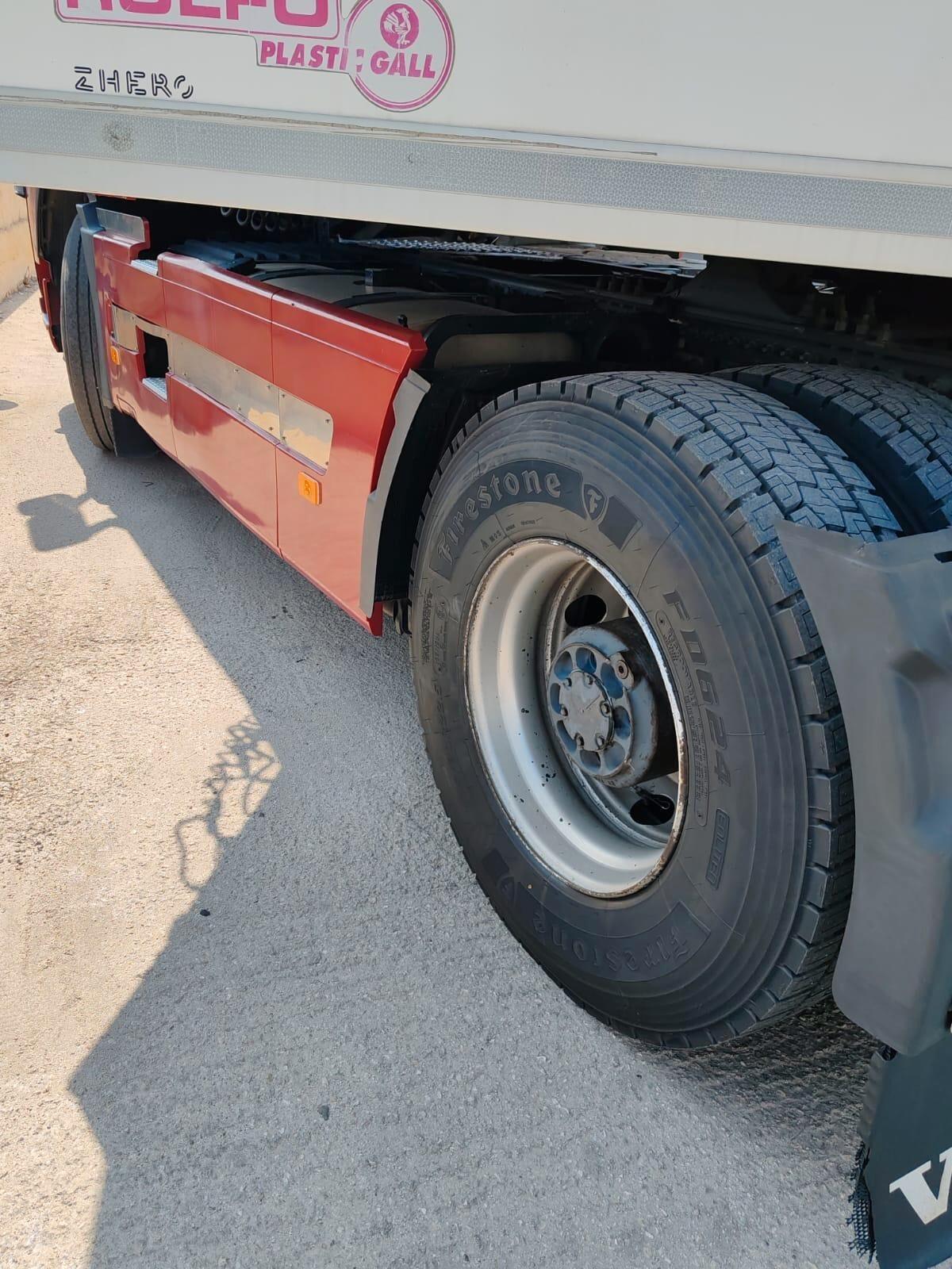 Volvo FH 16 700 Balestrato anteriore