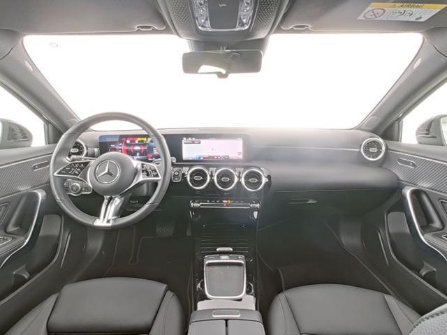 MERCEDES-BENZ A 180 Automatic Progressive Advanced