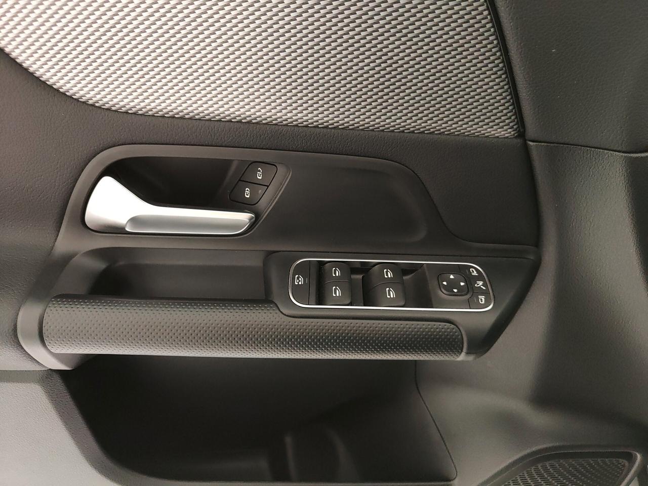 Mercedes-benz GLA 200 d Automatic Business