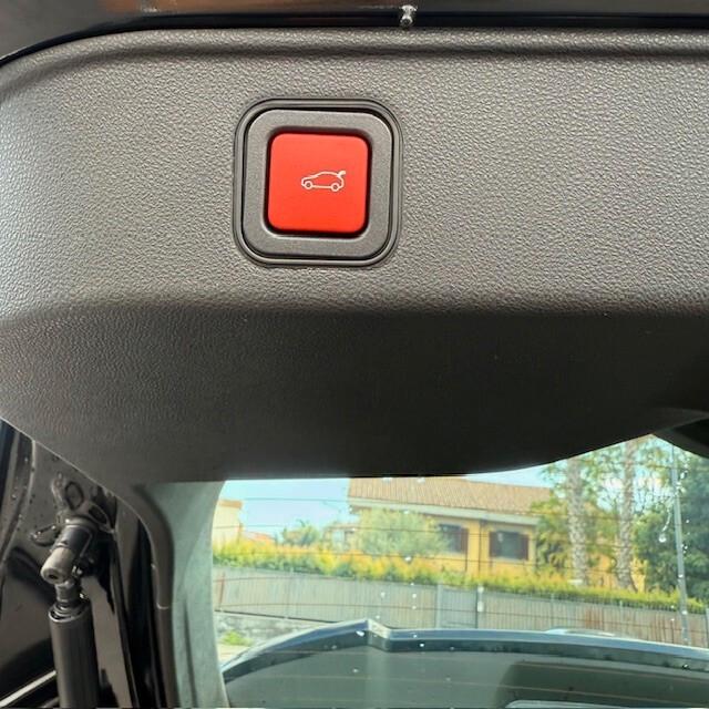 Alfa Romeo Junior 1.2 136 CV Hybrid eDCT6