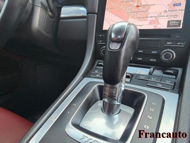 PORSCHE 718 Spyder 2.0 pdk