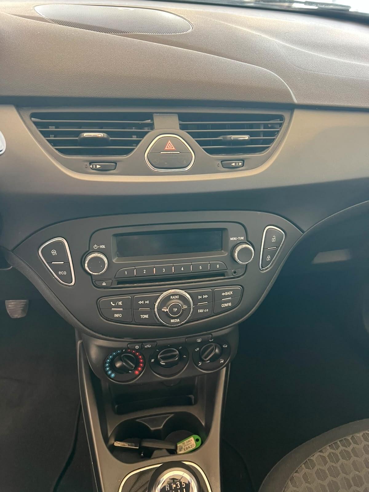 Opel Corsa 1.4 90CV 5 porte Advance