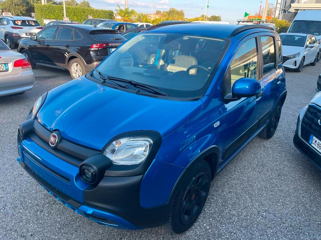 Fiat Panda Cross 1.0 firefly hybrid Cross s&s 70cv 5p.ti