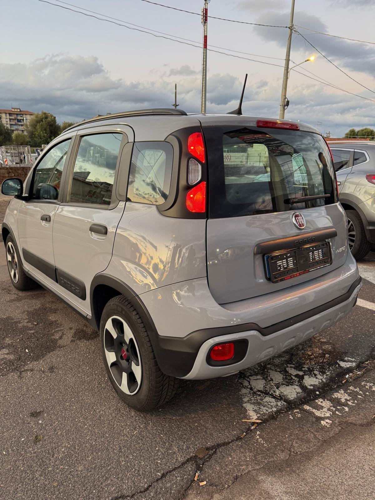 Fiat Panda 1.0 FireFly S&S Hybrid City Cross