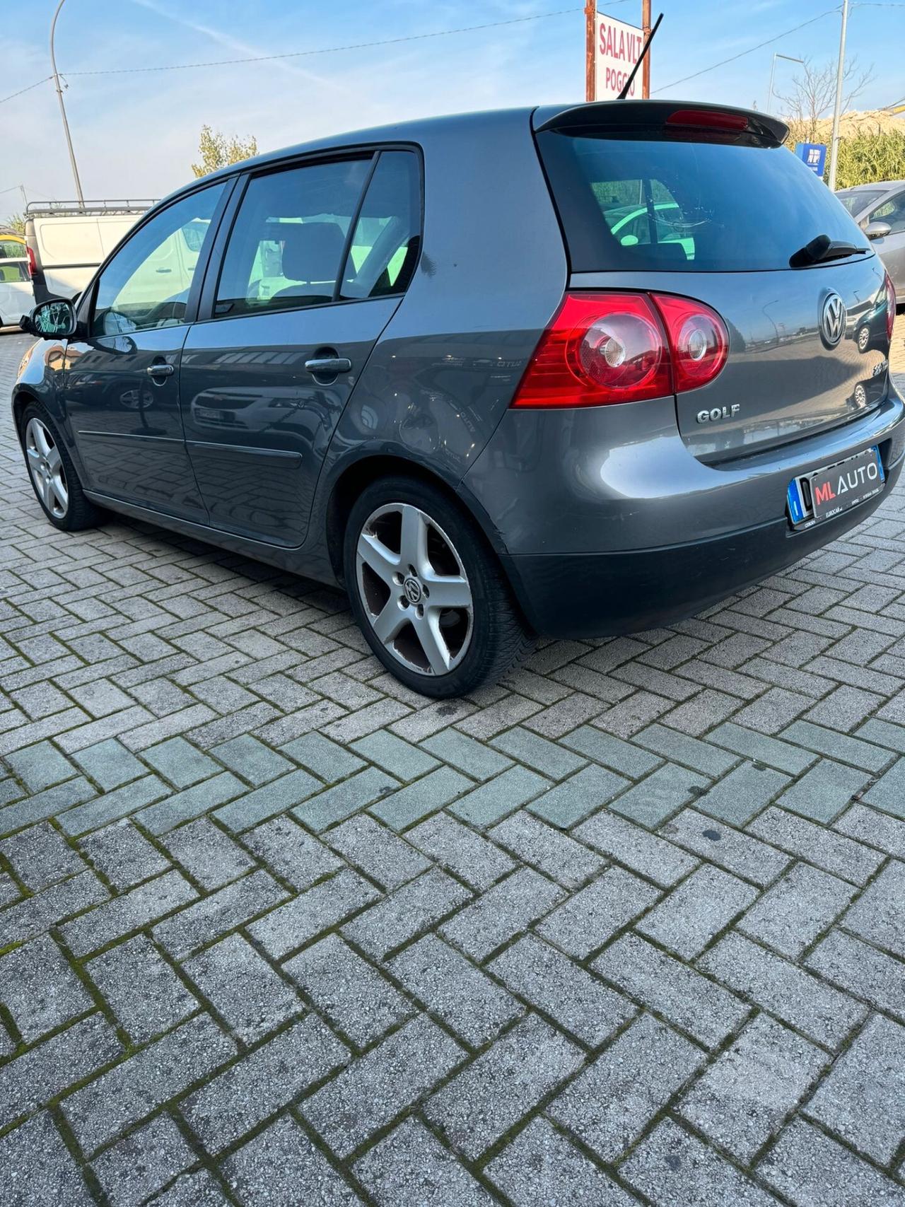 Volkswagen Golf 2.0 TDI DPF 5p. Sportline