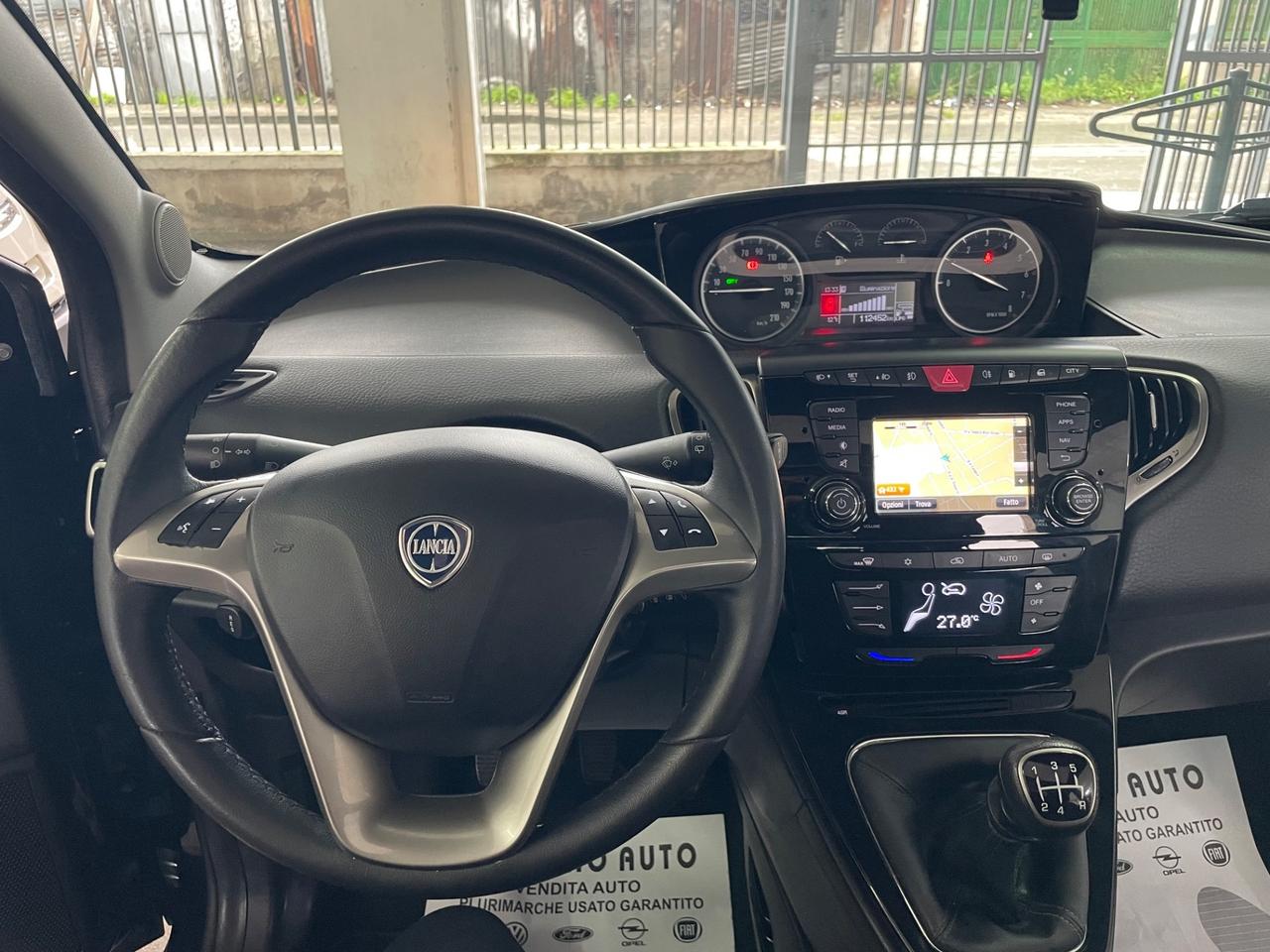 Lancia Ypsilon 1.2 69 CV 5 porte GPL Ecochic Unyca tetto nav sensori pelle