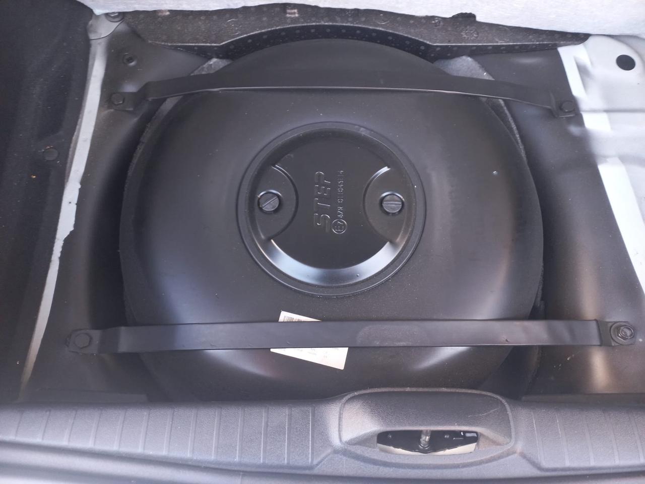 Peugeot 208 GPL + Cambio automatico