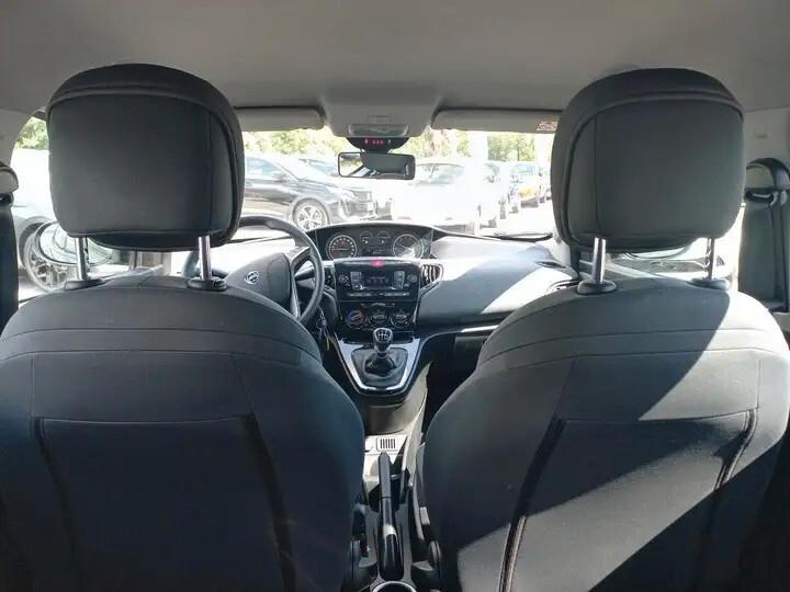 Lancia Ypsilon 1.0 FireFly 5 porte S&S Hybrid Ecochic Silver