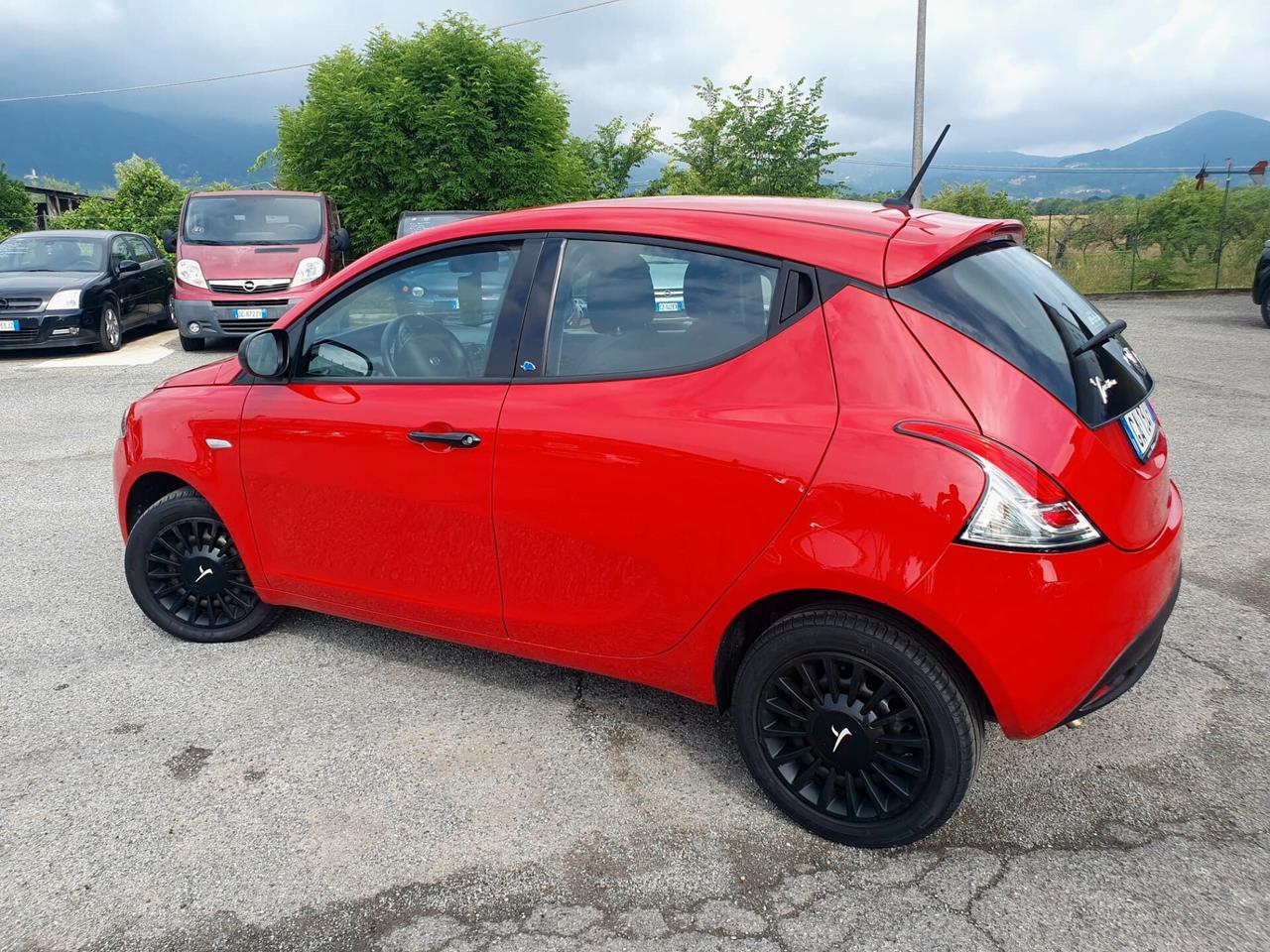 Lancia Ypsilon 1.2 69 CV 5 porte GPL Ecochic Elefantino Blu