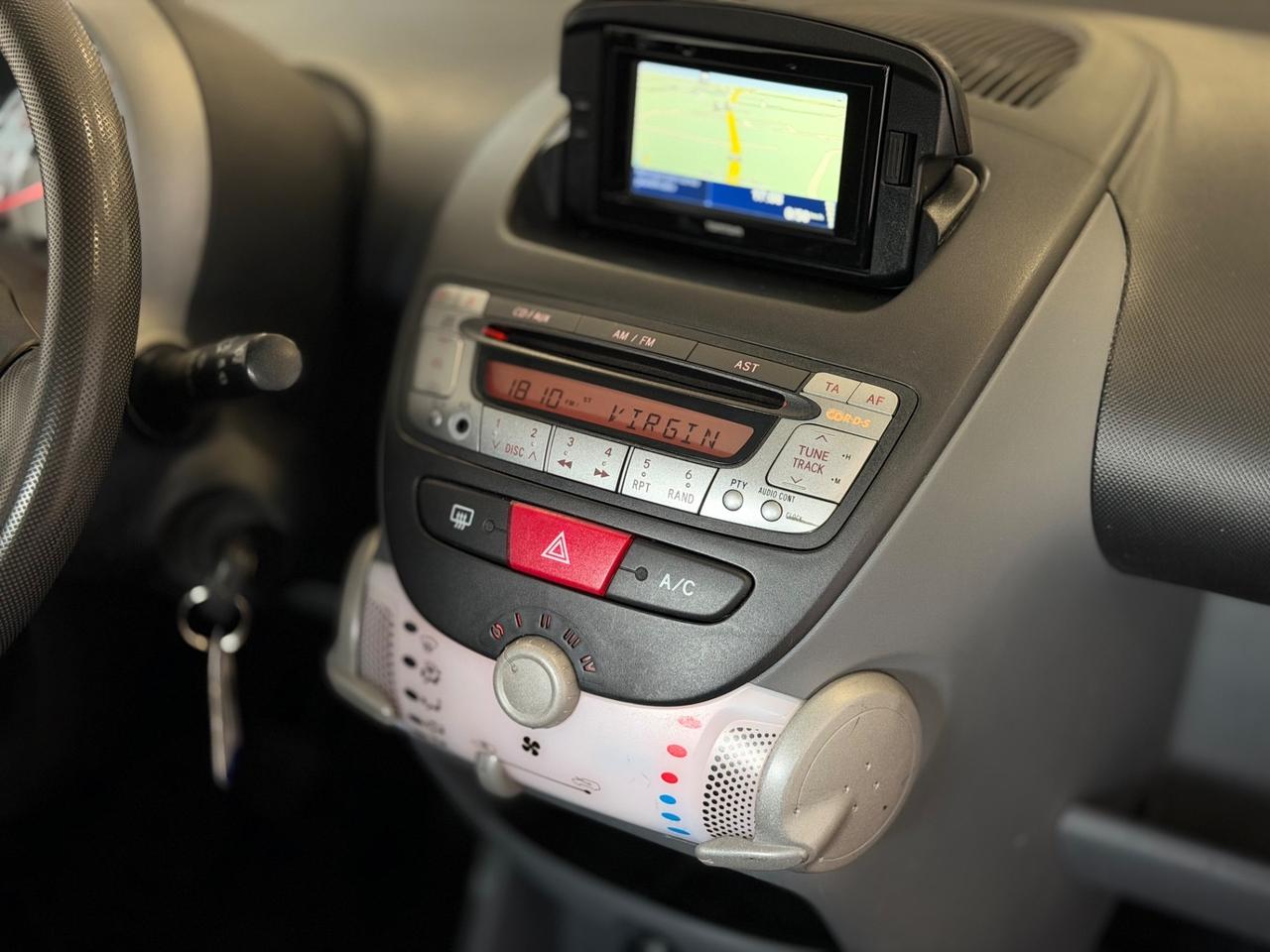 Toyota Aygo 1.0 12V VVT-i 5 porte Now Connect