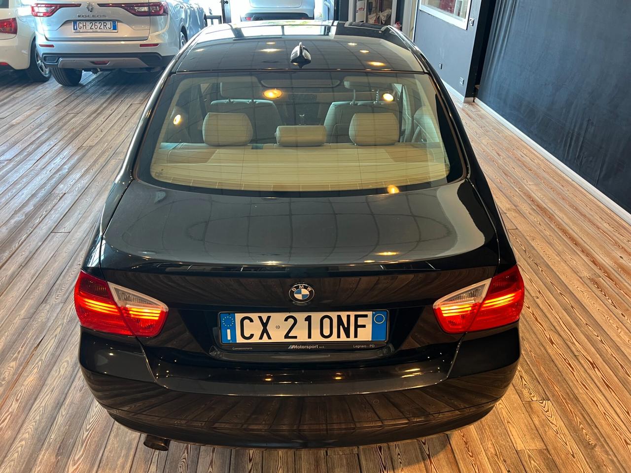 BMW 320 BERLINA FUTURA/LIBRETTO SERVICE