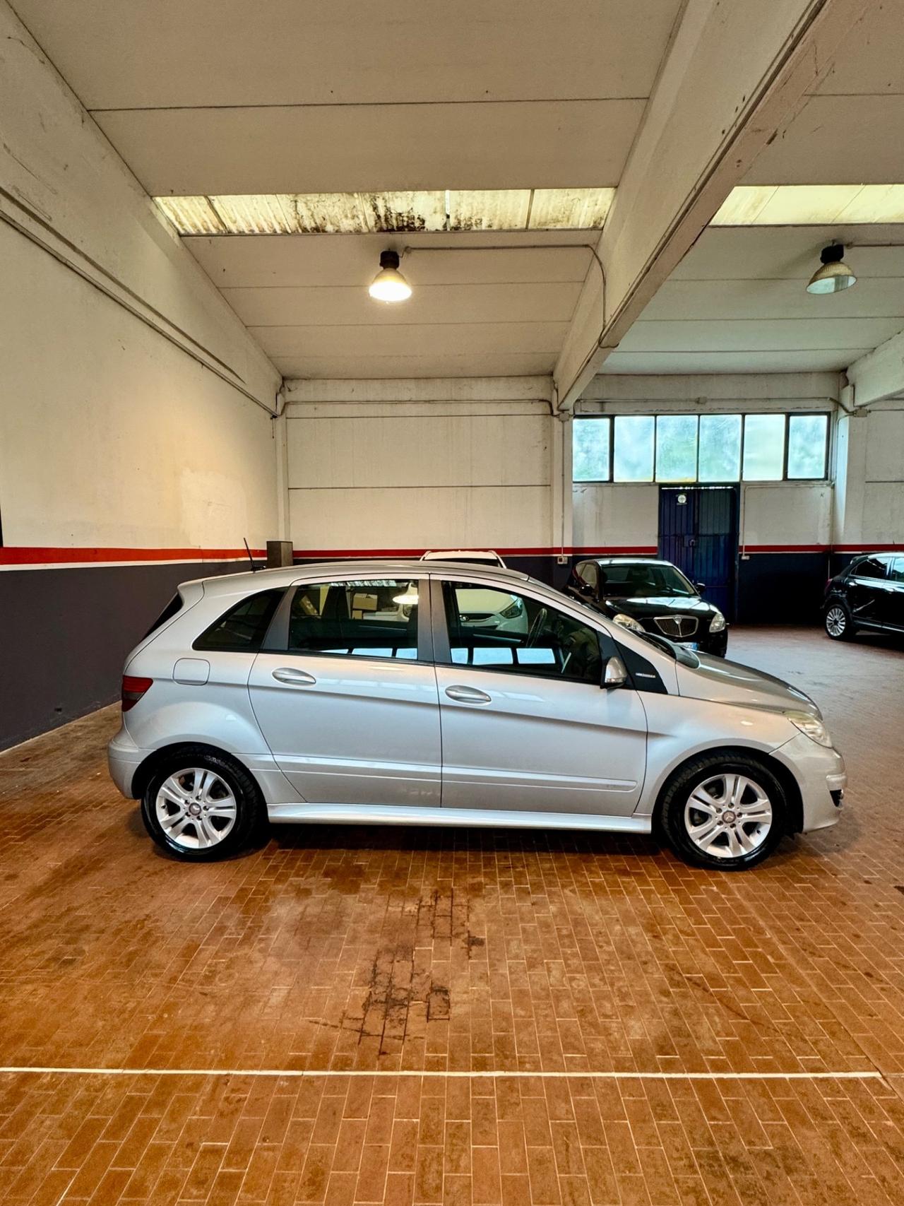 Mercedes-benz B 180 BlueEFFICIENCY Executive