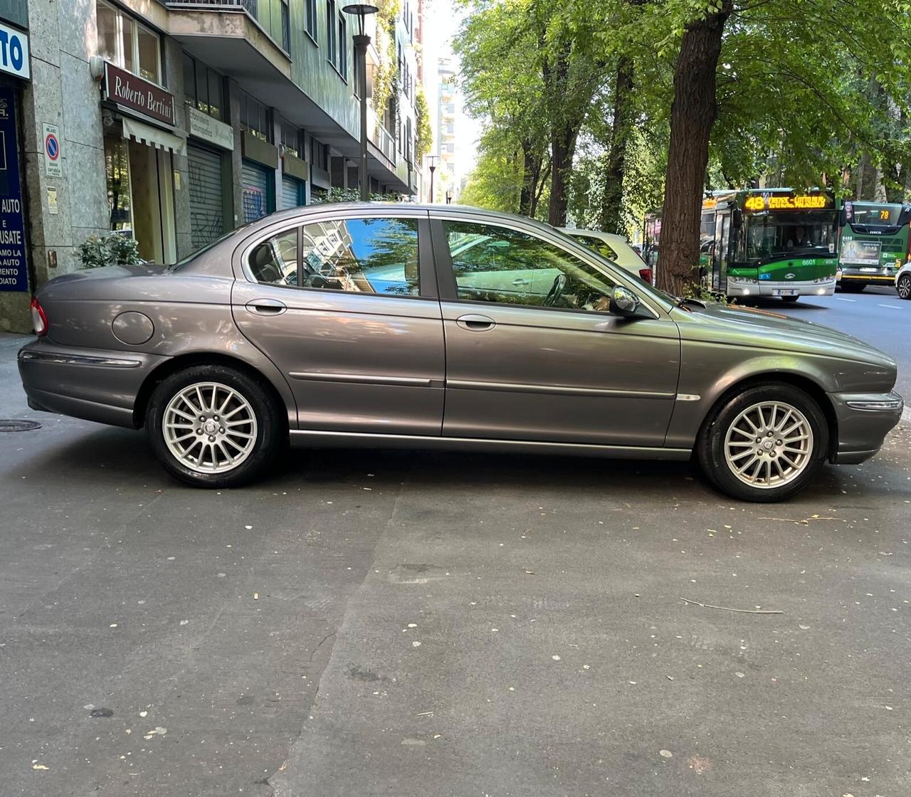 Jaguar X-Type 2.5 V6 24V cat Executive