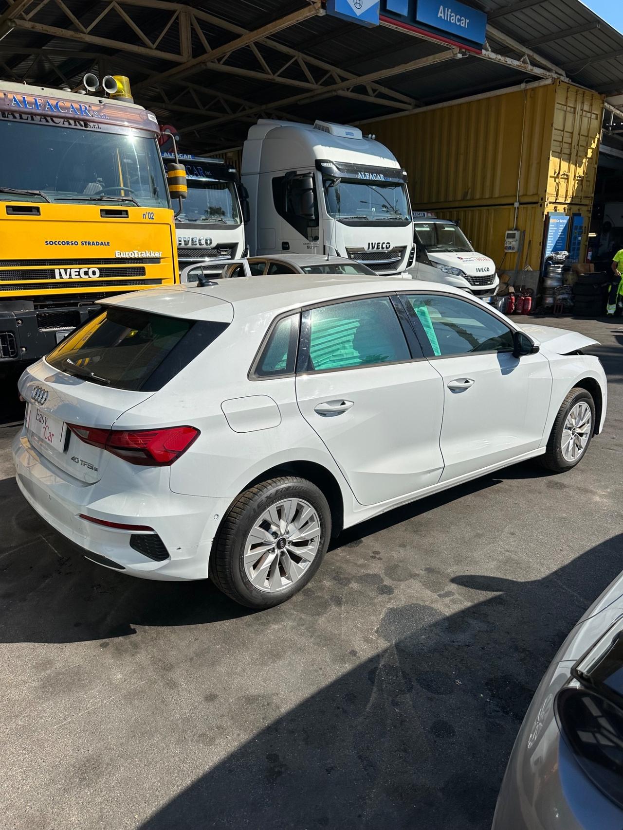 Audi A3 SPB 40 TFSI e S tronic SINISTRATA