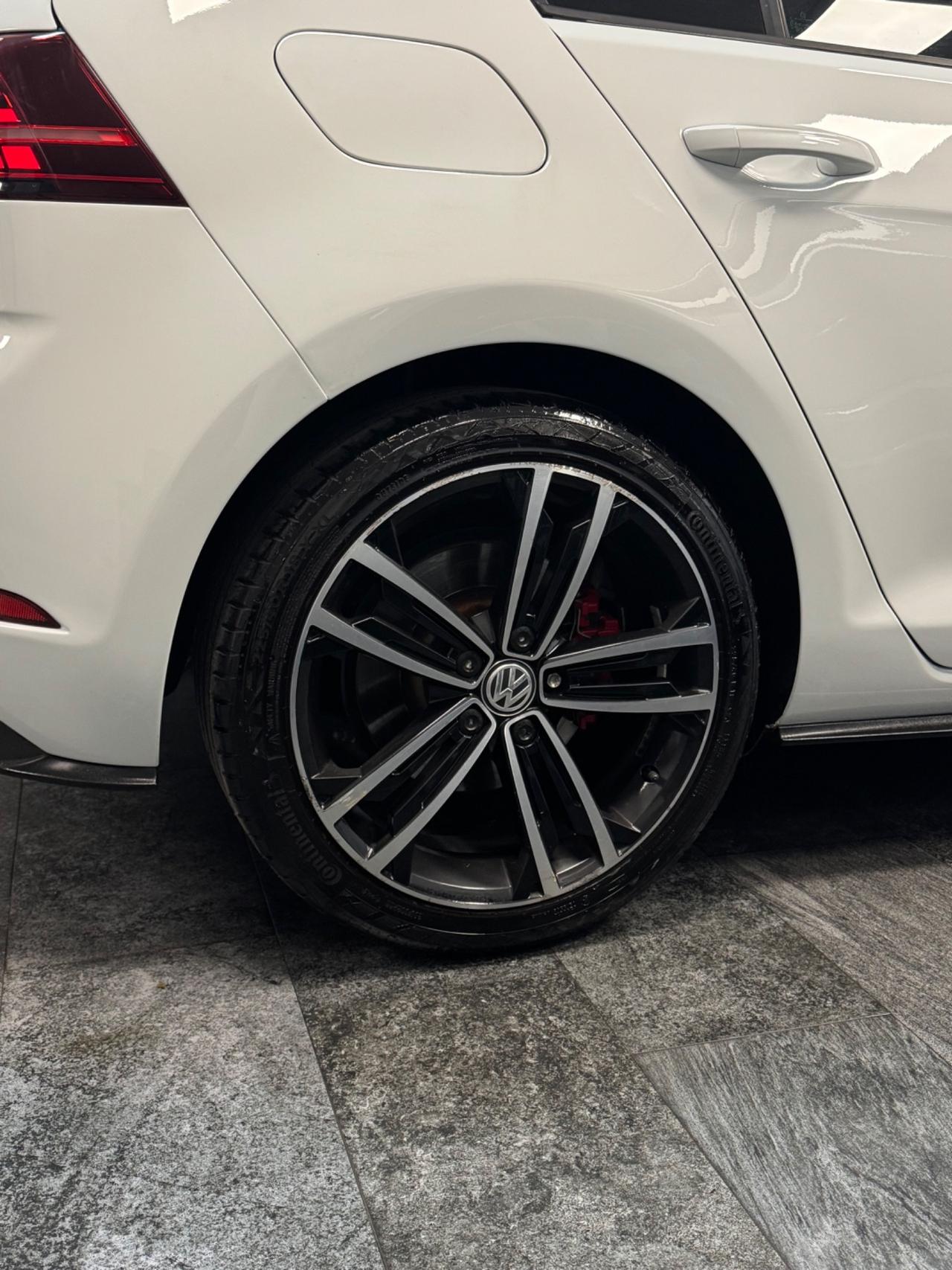 Volkswagen Golf 7.5 GTD 2.0 TDI 184 Cv DSG Finanziabile