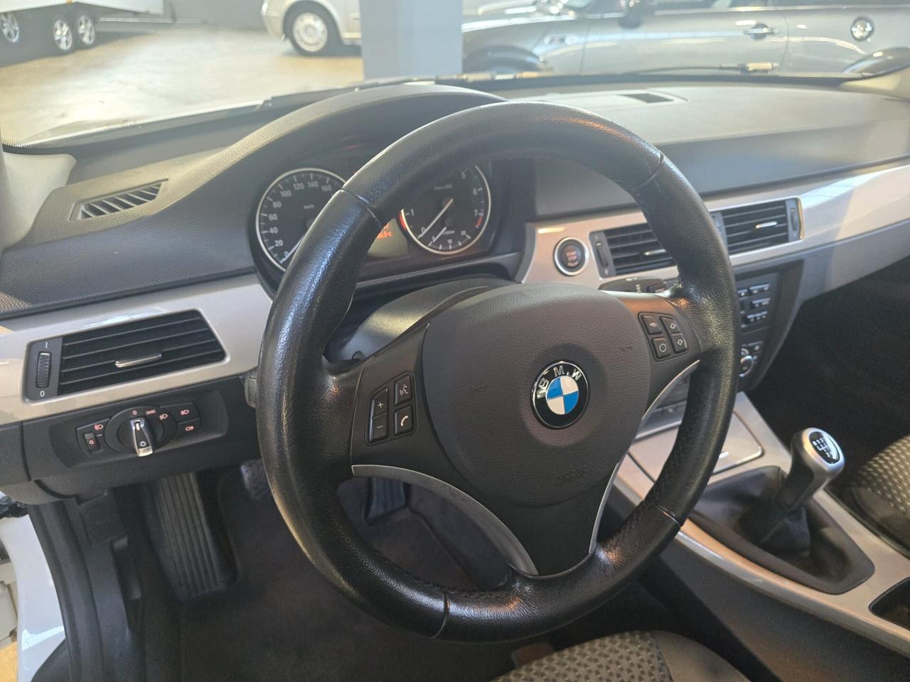 Bmw 330i Manuale