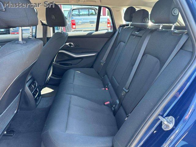 BMW 320 320d Touring mhev 48V xdrive auto - GM610PR