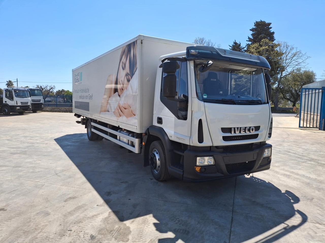 Iveco 120 E 28 EURO 6 FURGONE E SPONDA IDRAULICA