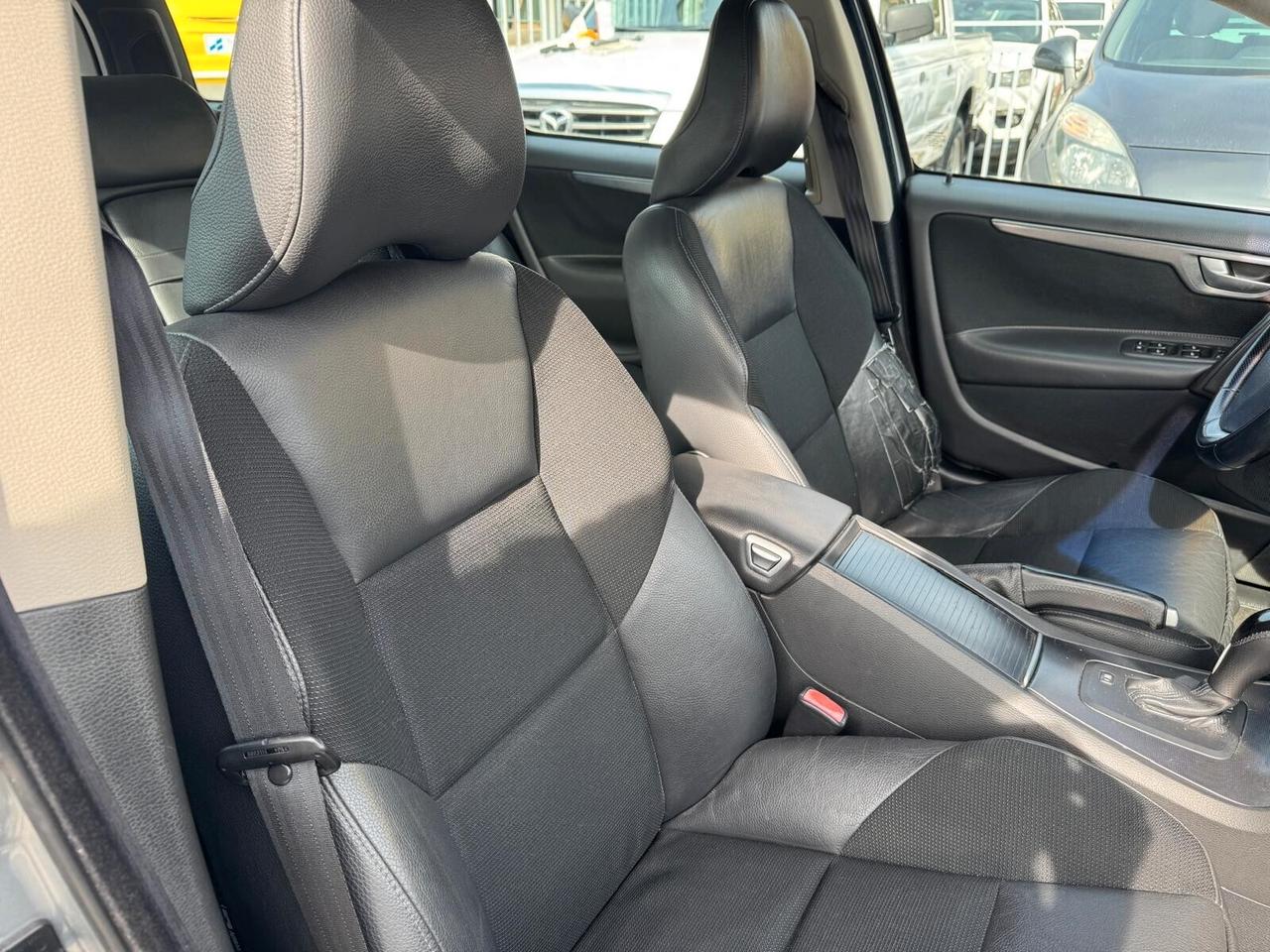 Volvo V70/XC70 V70 2.4 D5 20V (185CV) cat FULL OPT. UNIPROP. SEMPRE TAGLIANDI PERFETTA!!!