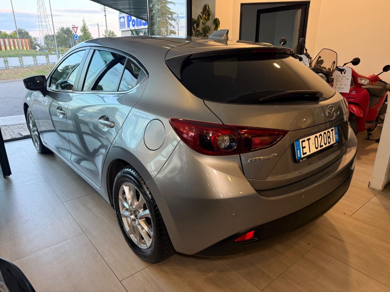 Mazda 3 Mazda3 1.5 Skyactiv-G Essence
