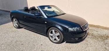 Audi A4 Cabriolet 2.5 V6 TDI cat