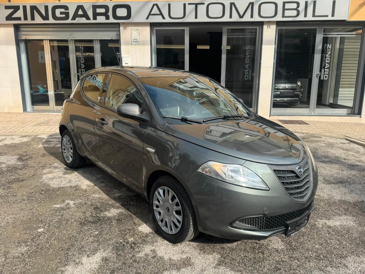LANCIA YPSILON 1.2 BENZINA GOLD PERFETTA