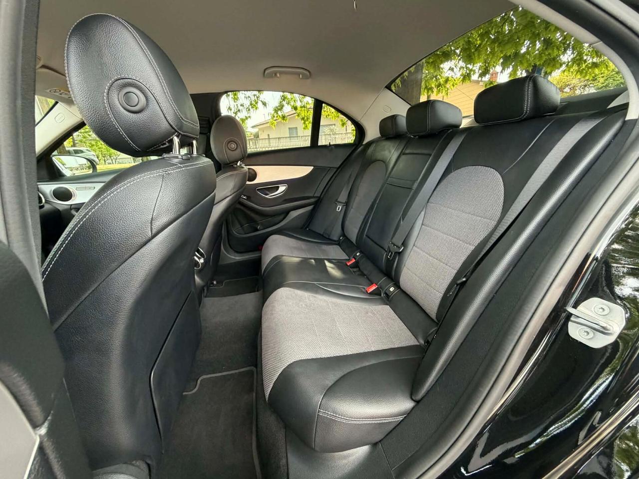 Mercedes C220d aut-AMG-199.000km-RESTYLING-Euro6-2021