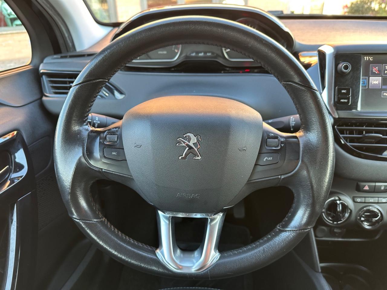 Peugeot 208 PureTech 82 5 porte Allure NEOPATENTATI