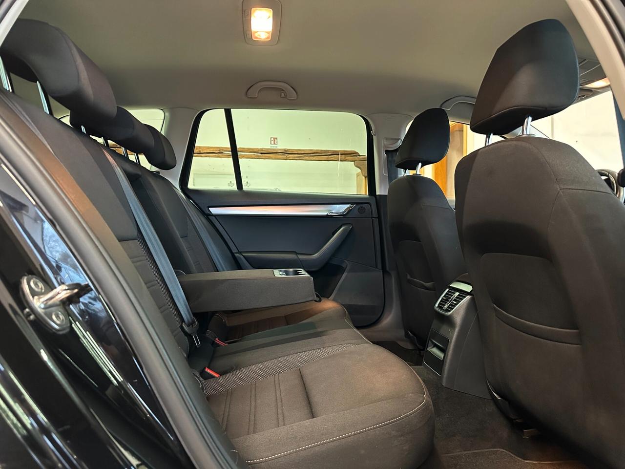 SKODA OCTAVIA 2.0 TDI AMBITION 150cv dsg *CARPLAY*NAVI*CRUISE