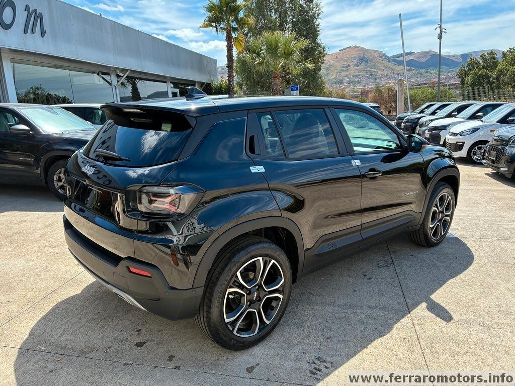 Jeep Avenger 1.2 Turbo 100 CV Summit a 254 euro al mese