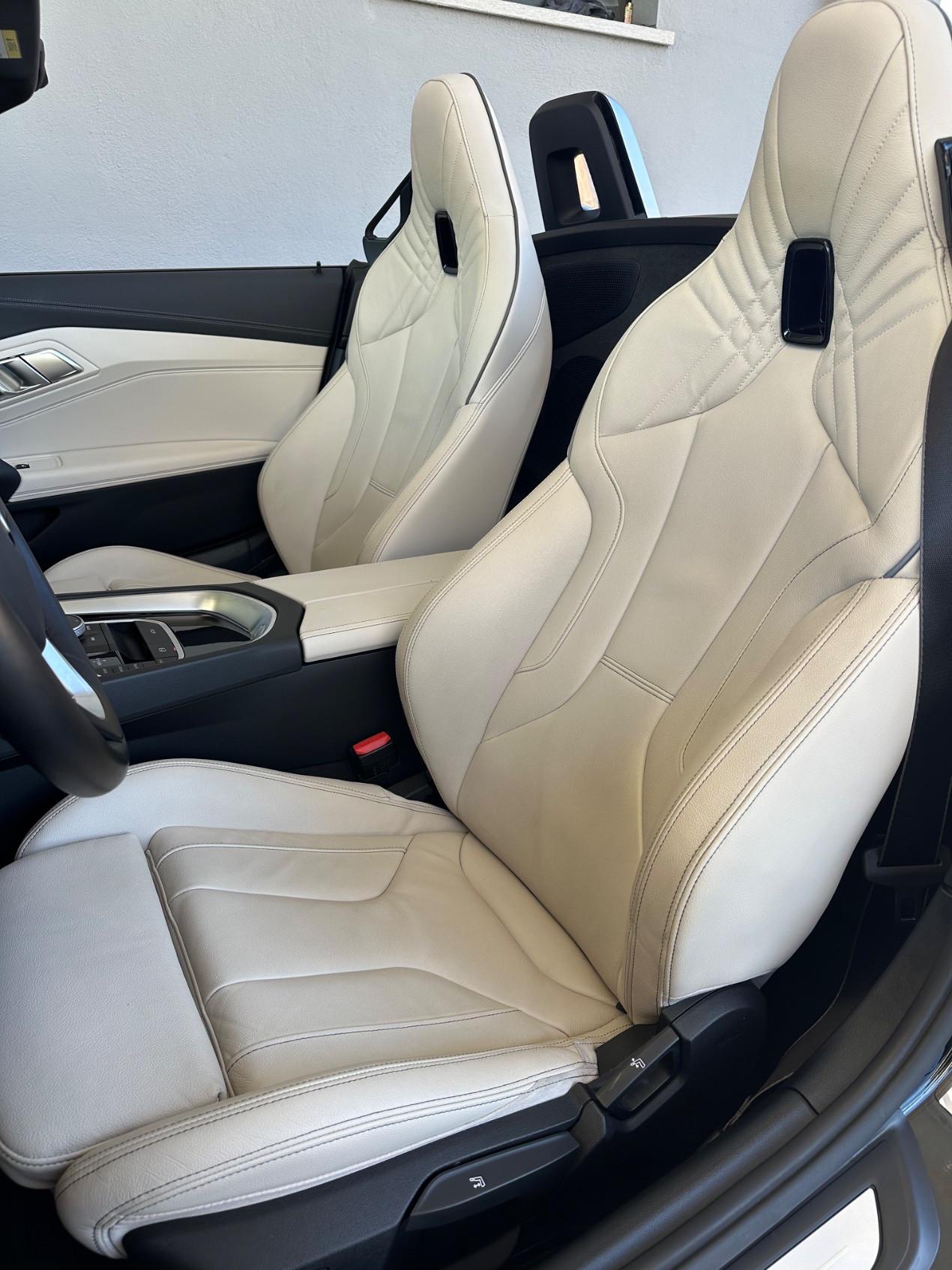 BMW Z4 sdrive 20i auto