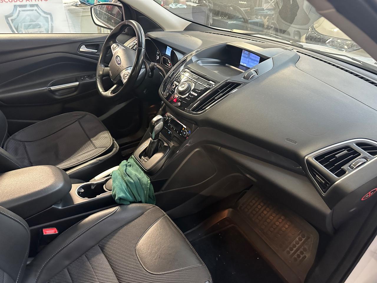 Ford Kuga 2.0 TDCI 163 CV 4WD Problemi cambio.