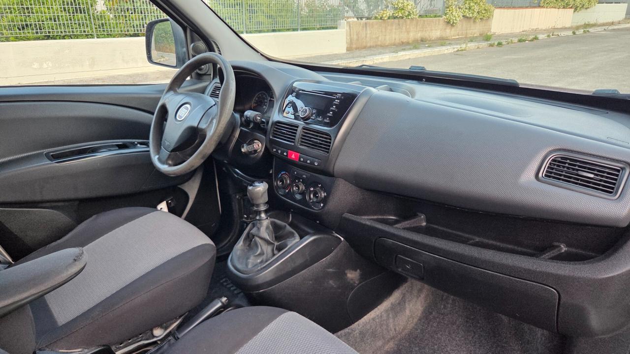 Fiat Doblo 1.6 MJT 5 posti N1
