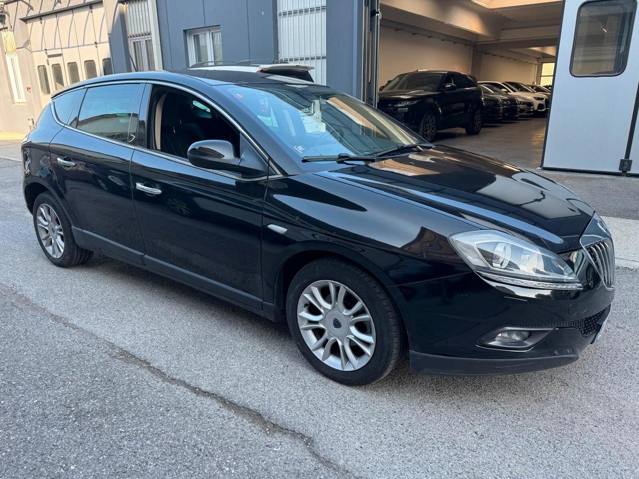 Lancia Delta 1.6 MJT DPF Argento*CERCHI