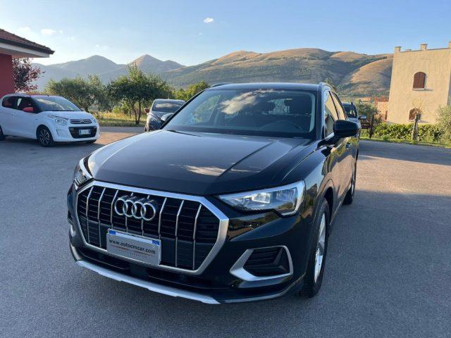 AUDI Q3 35 TDI Business Advanced