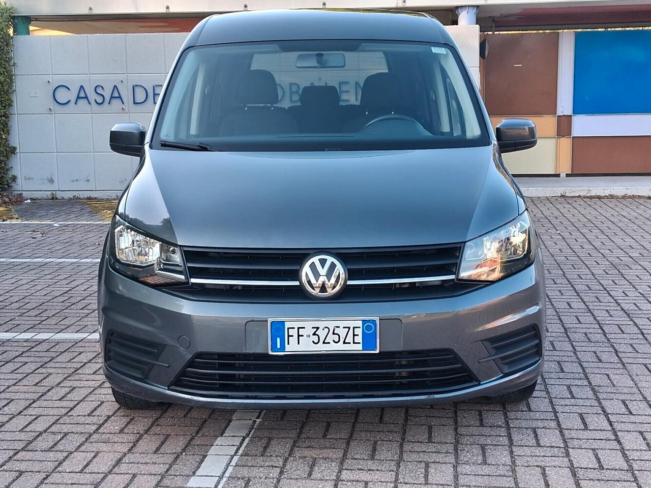 Volkswagen Caddy 2.0 TDI 102 CV Trendline..CELL 320 147 1147 WUATSAPP.